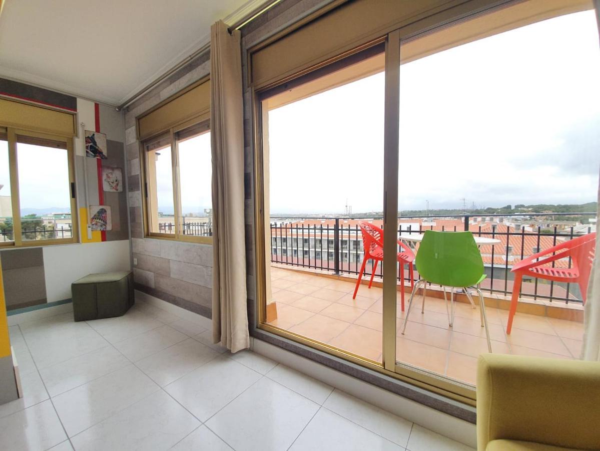 Apartamento en Salou con las vistas al Port Aventura Exterior foto