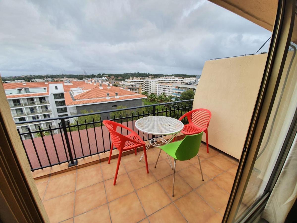 Apartamento en Salou con las vistas al Port Aventura Exterior foto